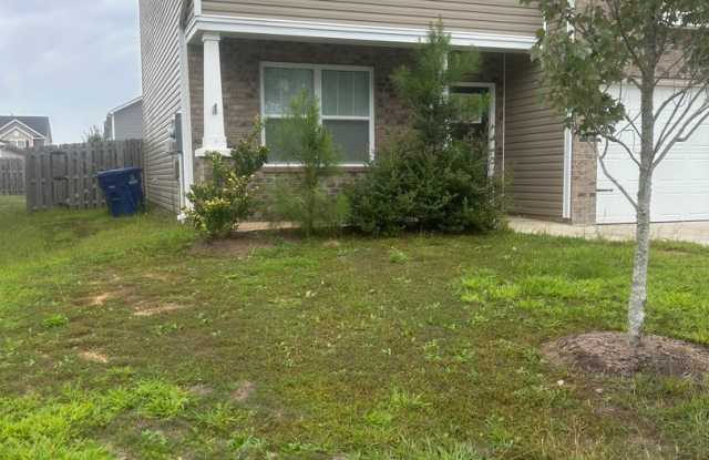 215 Milford Pines Dr Gallery 1