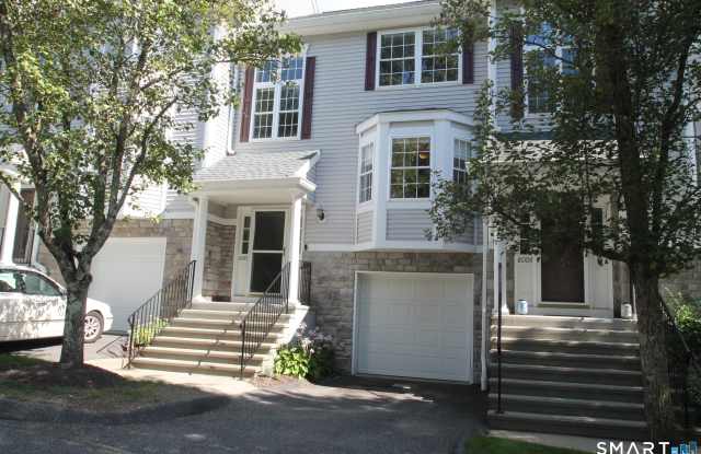 8005 Heartwood Lane Gallery 3