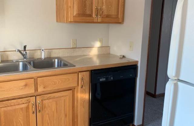 4 Bedrooms, 2 Bathrooms Single Family Home in Brainerd, MN w/2 car attached garage, shed  1.1-acre beautiful lot - 8717 Dal-Mar Drive, Brainerd, MN 56401