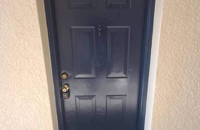 171 SW PALM Drive Gallery 2
