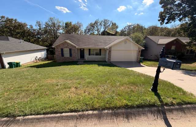 73 Cinnamon Dr Gallery 1