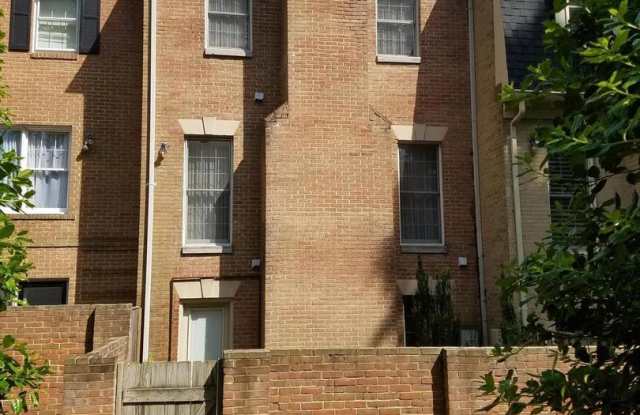 5203 CROWN ST #2 Gallery 2