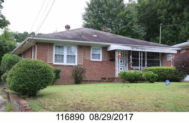 Walk to NCCU. 3 Bedroom - 616 Cecil Street, Durham, NC 27707