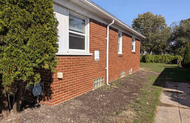 2569 Ackley Gallery 2