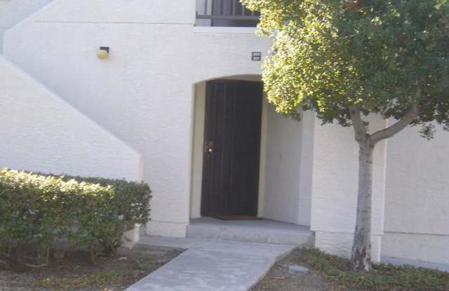 2 bed/2 bath condo in highly desirable Mesa Verde Complex Gallery 1