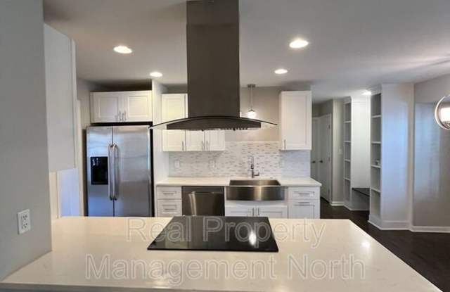 3434 Palace Ct Gallery 4