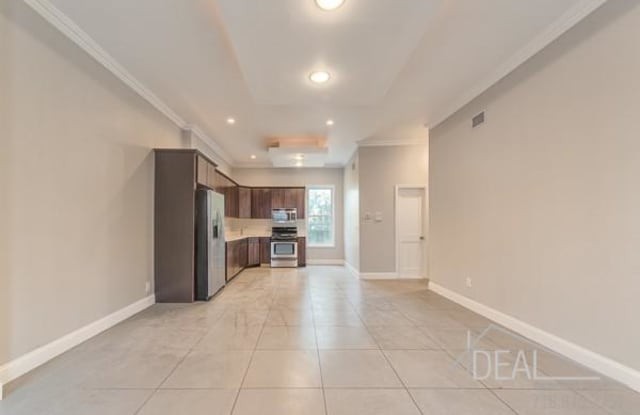 438 Franklin Avenue - 438 Franklin Ave, Brooklyn, NY 11238