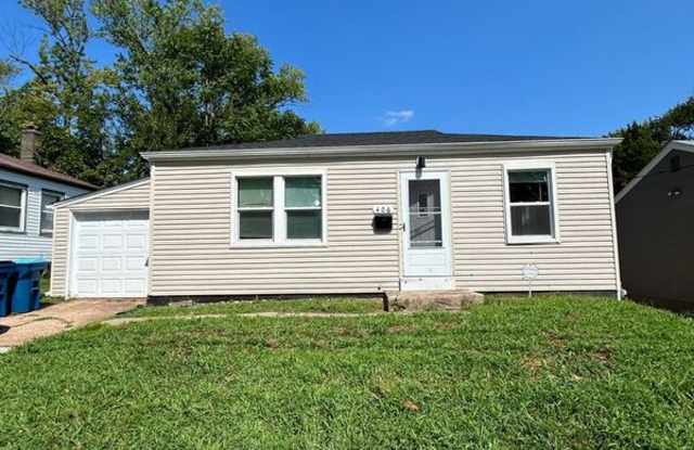 406 Plaza Ave - 406 Plaza Avenue, Ferguson, MO 63135