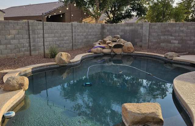 1605 W GERONIMO Street photos photos