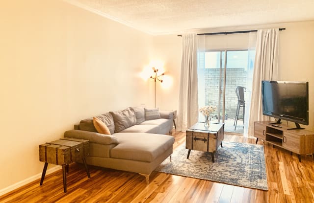 2601 Bellefontaine - 2601 Bellefontaine Street, Houston, TX 77025