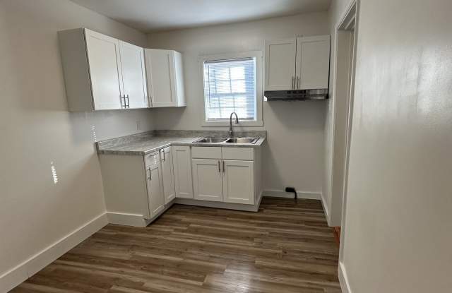 221 Adamsville Ct photos photos