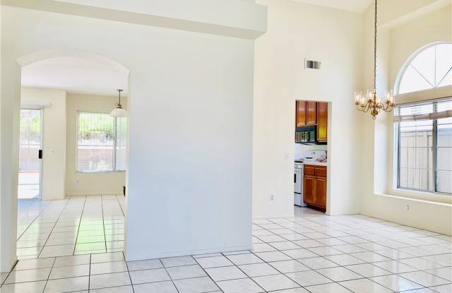 16211 Olivemill Road Gallery 4