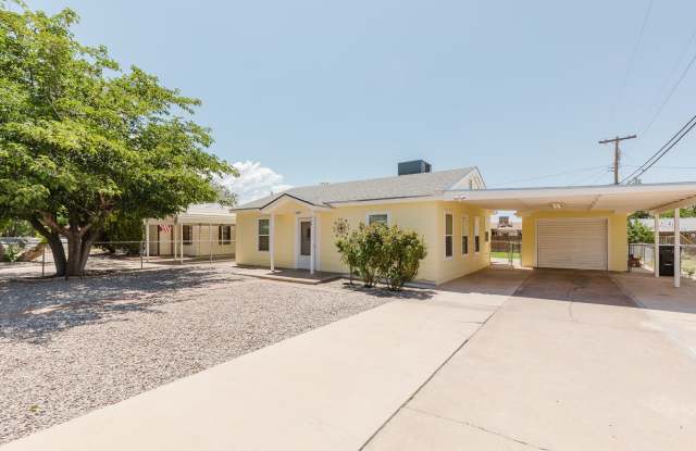 Adorable 2 bedroom 1 bath House photos photos