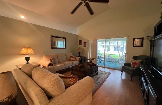 55+ Community Furnished 2/2/1 Gallery 3