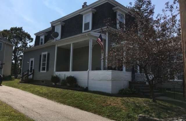 Spacious and Updated 2 Bd 1 Bath In Dedham Square Available 9/15 photos photos