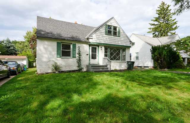 Charming Updated 3 Bedroom Cape Cod Home South Euclid Gallery 3