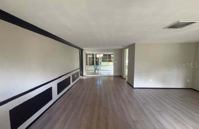 12517 Coffee Hill Row Gallery 4