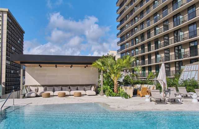 Lilia Waikiki Gallery 1