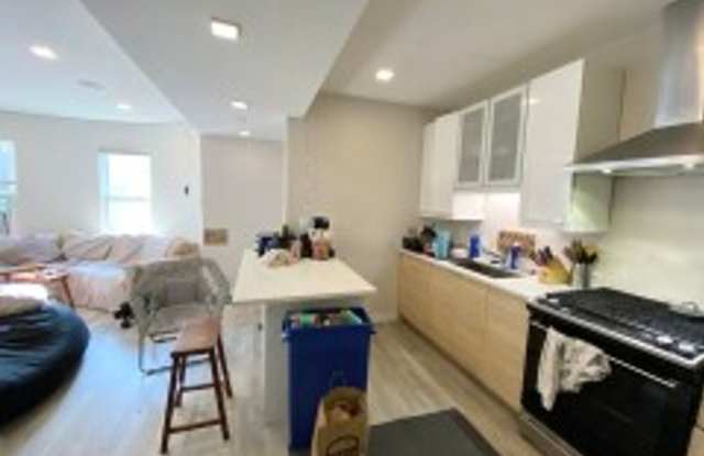 Gorgeous, Fully Renovated Mission Hill 5 Bed/3 Bath on Hillside St for September 1st, 2026 photos photos