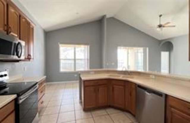 8832 Kensington Court Gallery 4