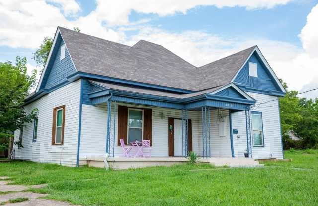 3913 Lee Street - 3913 Lee Street, Greenville, TX 75401