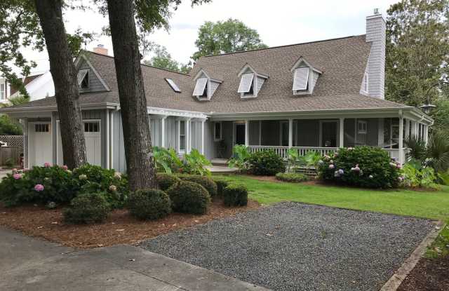 Private 3BR Home Near Wrightsville Beach with 2-Car Garage photos photos Private 3BR Home Near Wrightsville Beach with 2-Car Garage photos photos