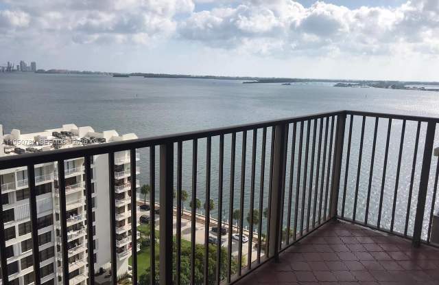 1450 Brickell Bay Dr photos photos