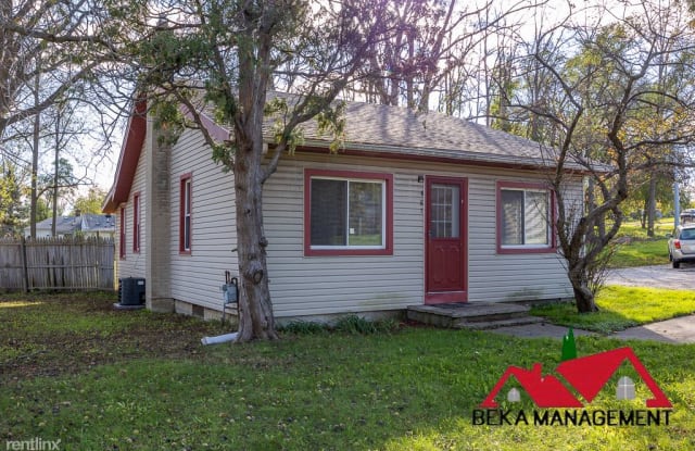 481 S Pontiac Trl - 481 South Pontiac Trail, Walled Lake, MI 48390