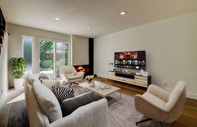 Updated, 3 bedroom 2.5 bath townhouse located in the Newport Riviera Community photos photos