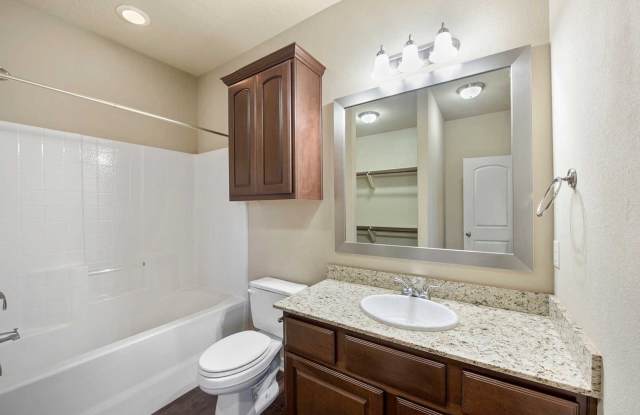 Spacious 3 Bed, 3.5 Bath Condo in Great Community! photos photos