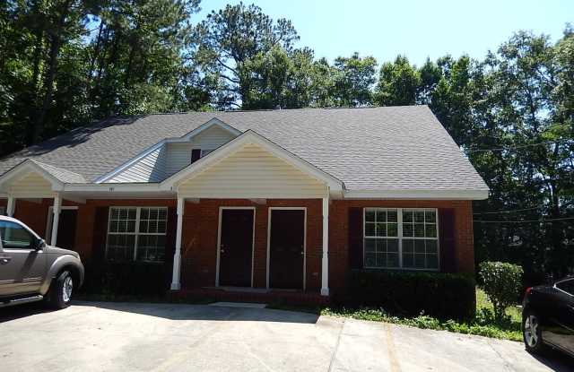 AWESOME 3/3 in Great Location Will Have New Paint and Carpets, w/ Vaulted Ceilings, W/D, Large Bedrooms,  More! $1495/month Avail November 7th! photos photos