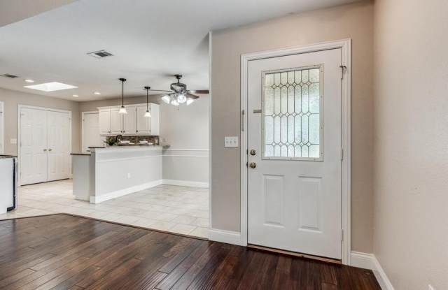 1916 Maplewood Trail Gallery 4