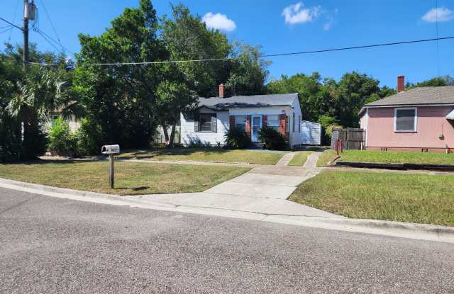 665 Chestnut Drive photos photos