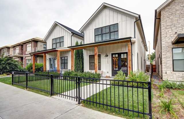 3263 Perry Street photos photos