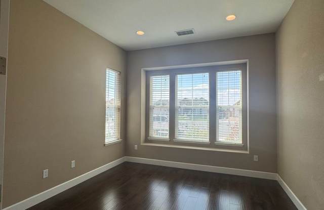 Beautiful Shadow Ridge Home in Spanish Springs! Gallery 4