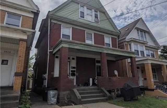 Fabulous Fully Remodeled 5 Bedroom House photos photos