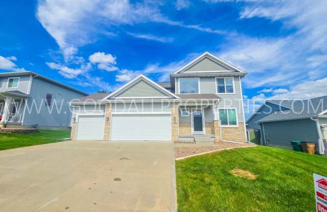 A Must-See 4-Bedroom, 3.5-Bath Home in Norwalk with a 3-Car Garage! photos photos