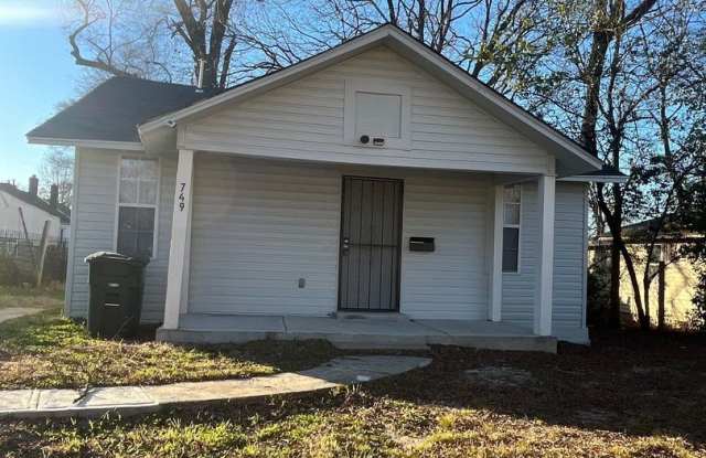 Fully Renovated Home in Midtown – Section 8 Welcome photos photos