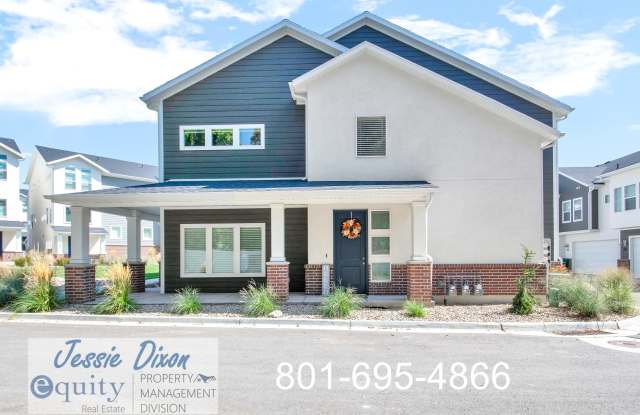 374 W 25 N photos photos