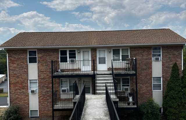 2 Bedroom apartment on Rockingham Drive Gallery 1