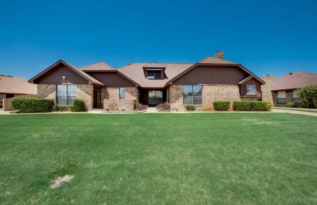 7224 Fuller Cir - 7224 Fuller Circle, Fort Worth, TX 76133