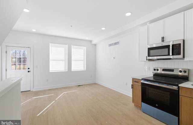 2219 N 5TH Street unit: 1 photos photos