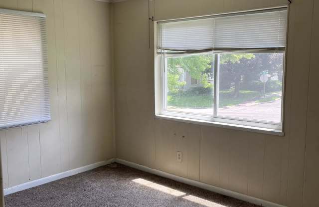 327 Wampler Avenue Gallery 2