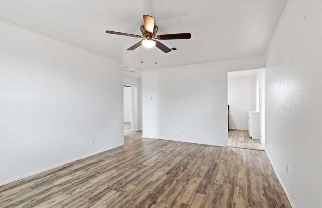 3811 Cedar Spring Gallery 4