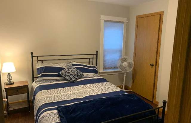 Cozy 1 bed/1 bath House in La Crosse photos photos