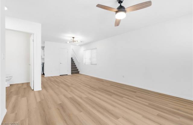 5354 Aurora Beam Avenue Gallery 2