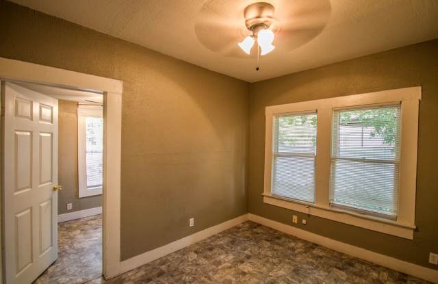 Amazing Home Near Downtown photos photos