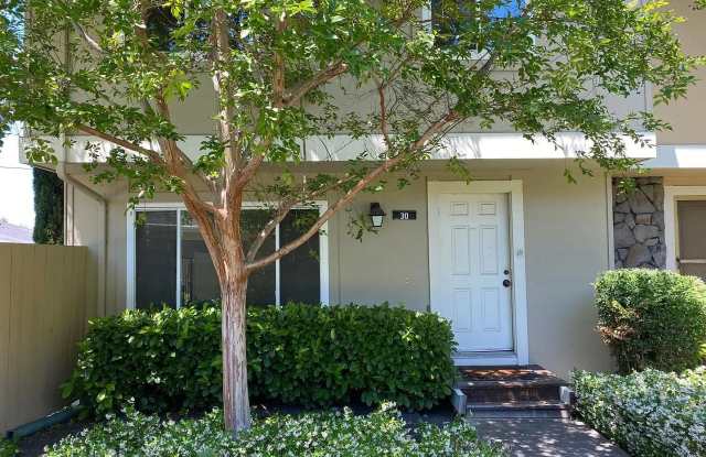 Mountain View-Spacious 4-Bedroom Mountain View Home in Desirable Community Gallery 1
