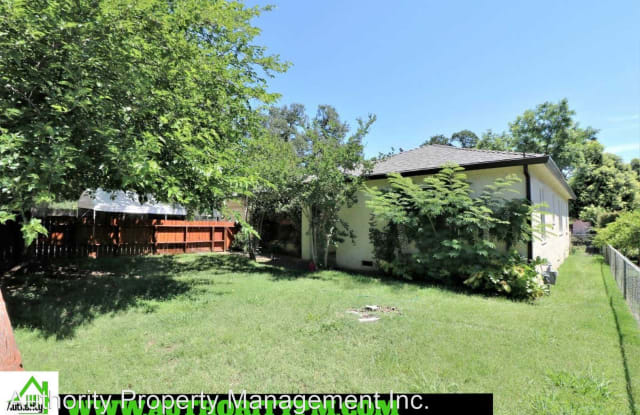 4627 Cedars Rd - 4627 Cedars Road, Redding, CA 96001