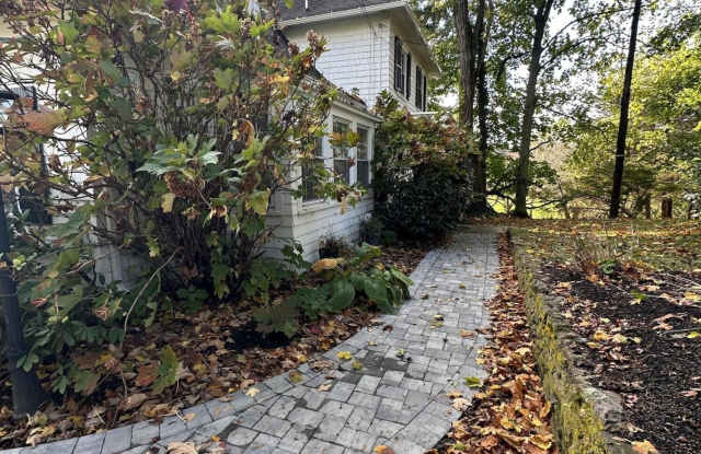 800 Navesink River Road Gallery 3